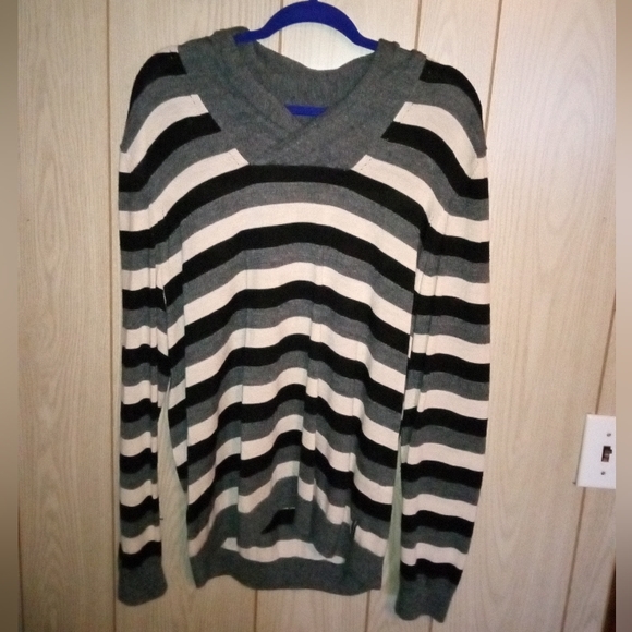 Armani Exchange Shawl Neck Thin Sweater - Picture 2 of 7